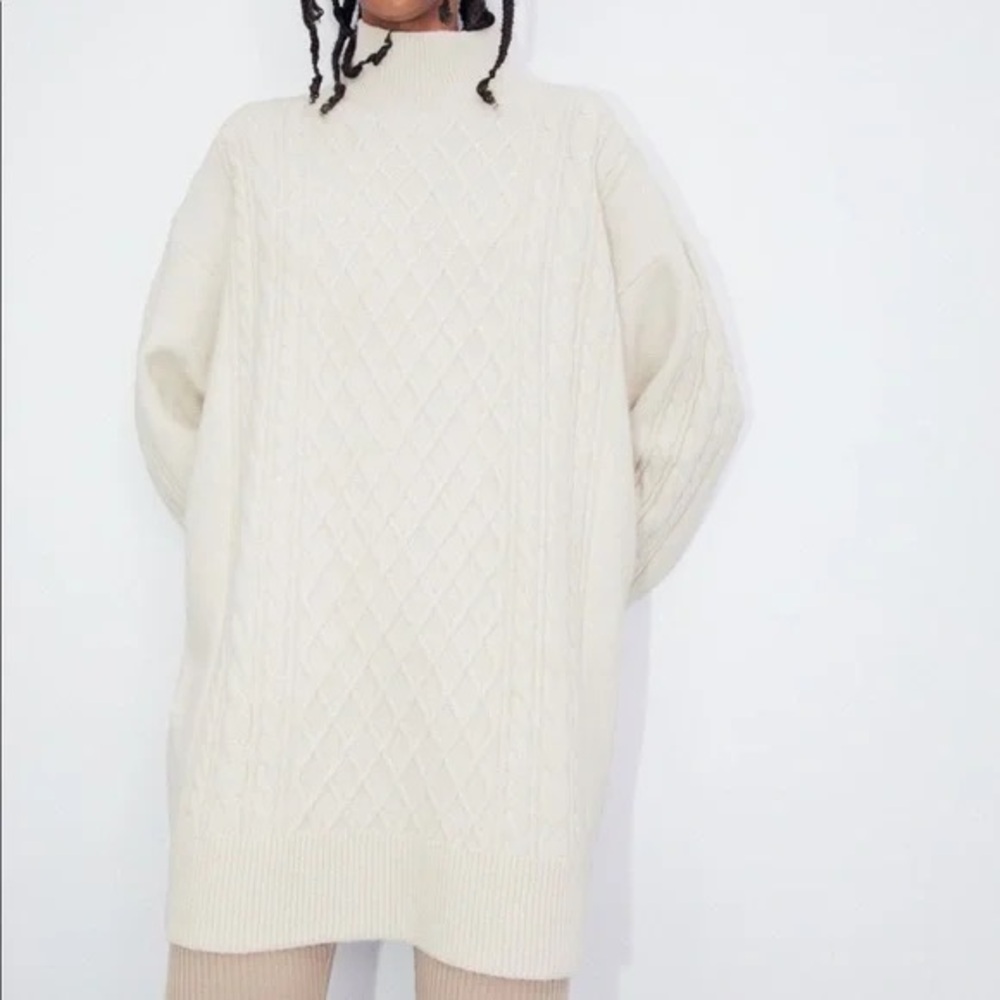H&M Cozy Cream Cable Knit Sweater